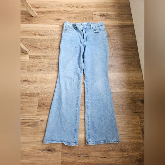 (Good American)LOT OF 4 -Plus Size Designer Jeans - Picture 2 of 13